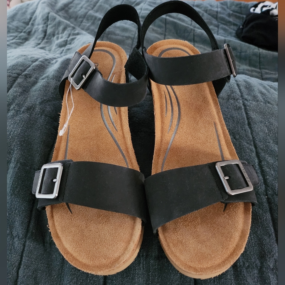 Aetrex Black Wedge